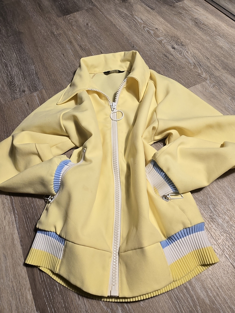 RARE Vintage Puritan Gary Player Pale Yellow Bomber Jacket with Blue-Trim